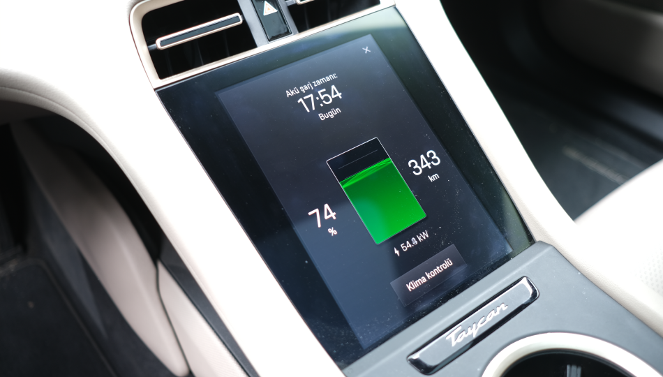 Factors Affecting the Charging Times of Electric Vehicles